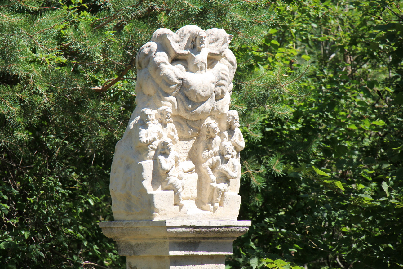 Vukovoj - Kapela sv. Vuka Regenburškog - Regensburgi Szent Vuk-kápolna a Malečkovec-domb gerincén (475 m)