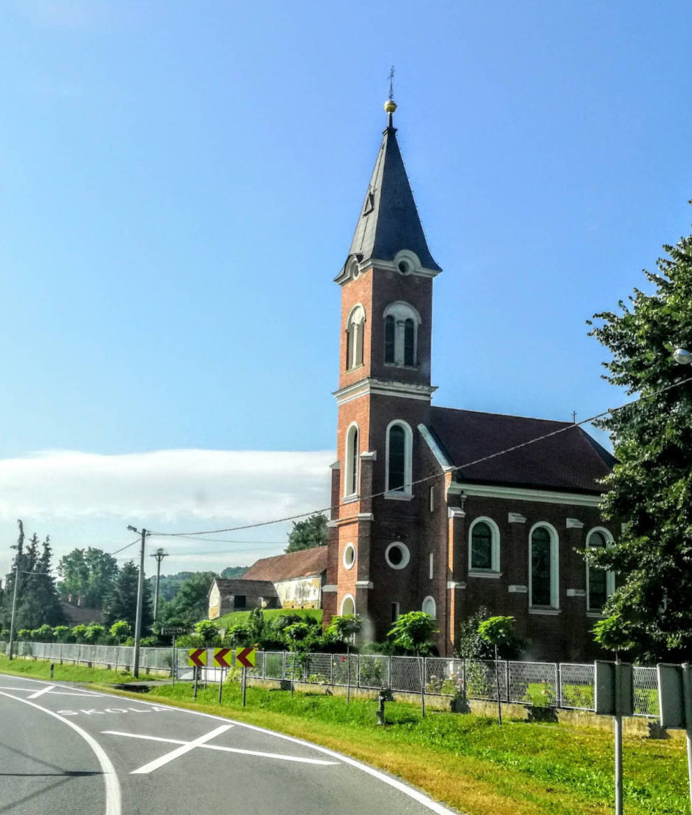 Cabuna - Župna crkva Kraljice svete Krunice - Szent Rózsafüzér Királynője-plébániatemplom