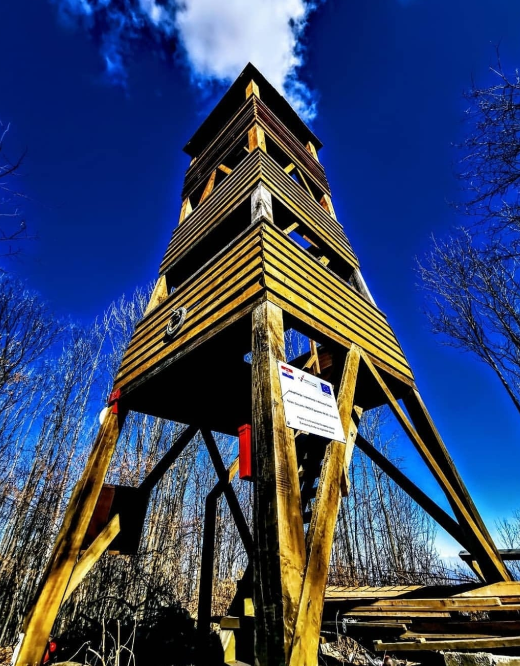 Kometnik-Jorgići - Planinski vrh Točak - Točak-csúcs (887 m)