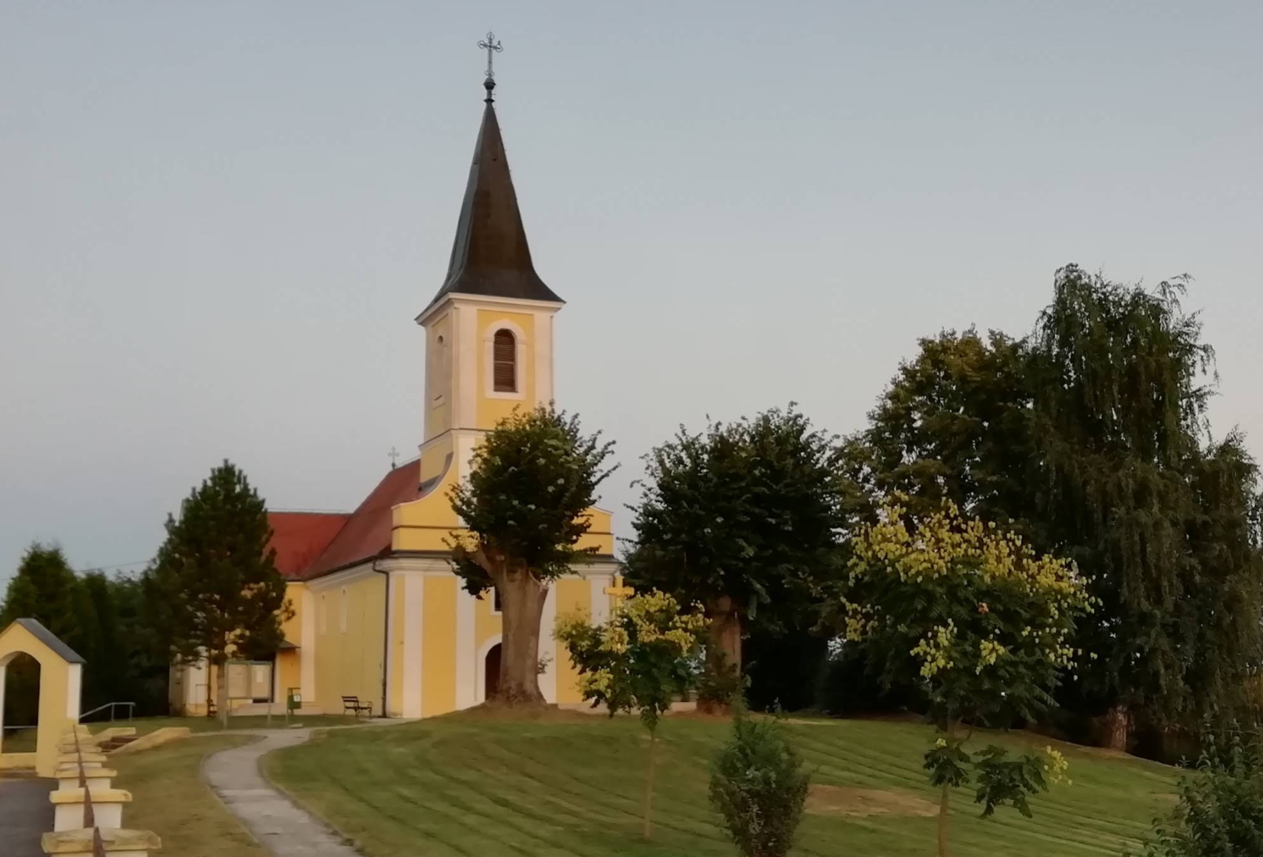 Lukač - Lukács/Szentlukács - Župna crkva svetog Luke evanđelista - Szent Lukács evangélista-plébániatemplom