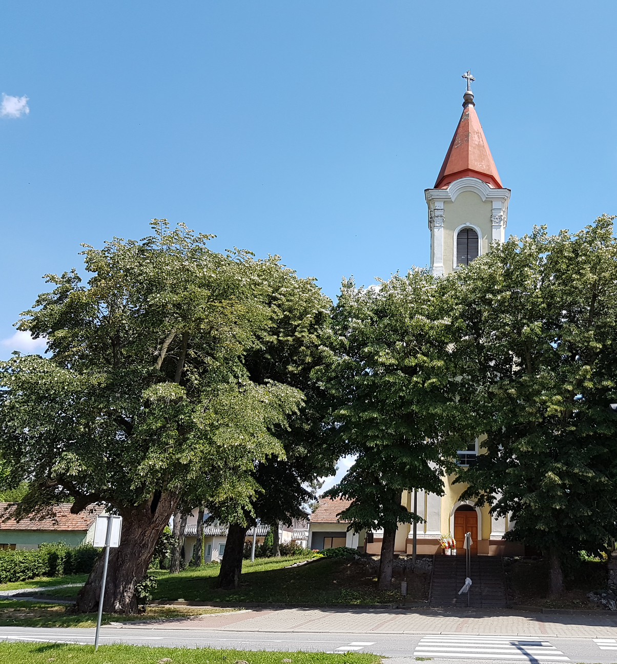 Špišić Bukovica - Bakva - Župna crkva svetog Ivana Krstitelja - Keresztelő Szent János-plébániatemplom