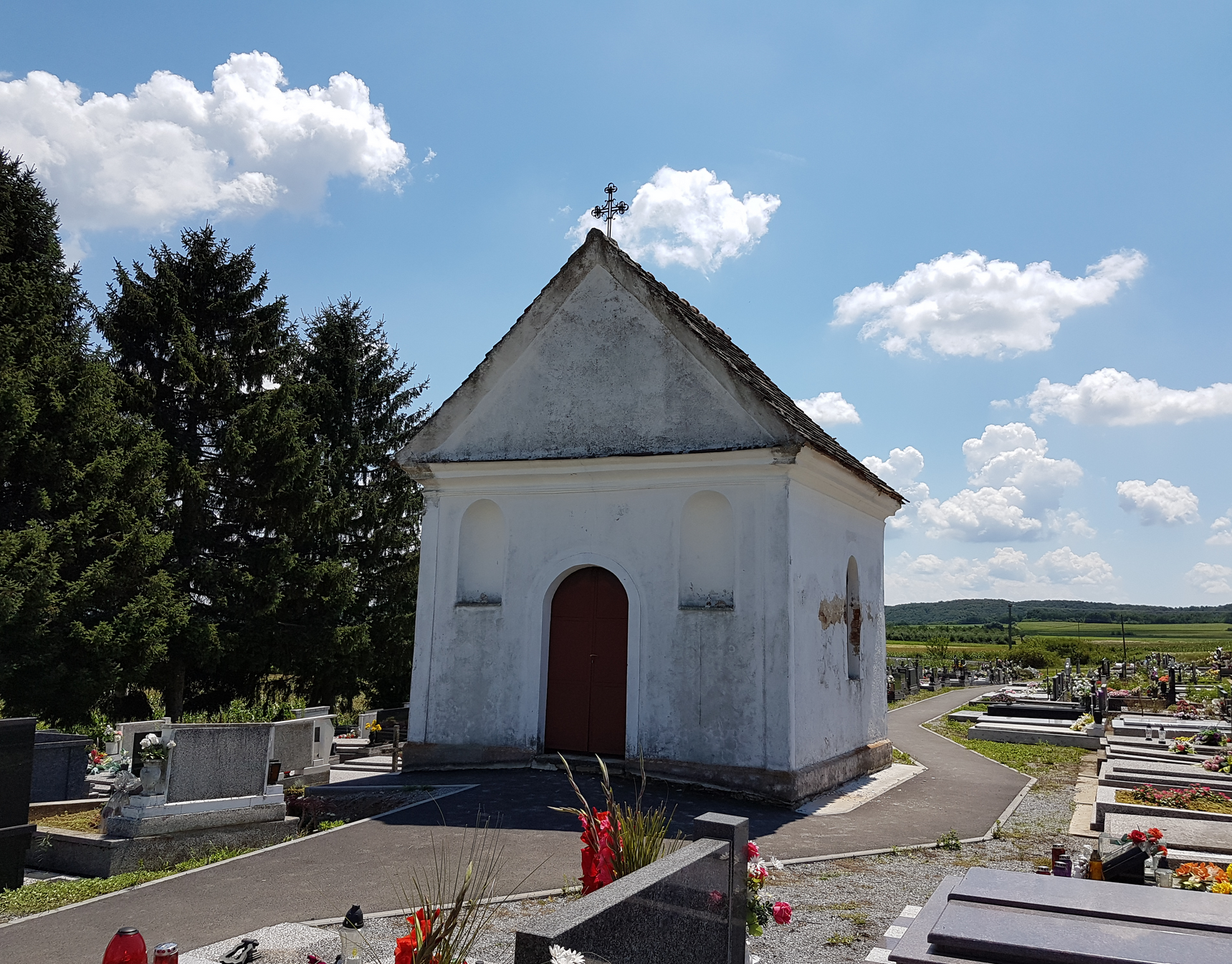 Špišić Bukovica - Bakva - Kapelica grofice Marije Pejačević na mjesnom groblju - Marija Pejačević grófnő kápolnája a temetőben