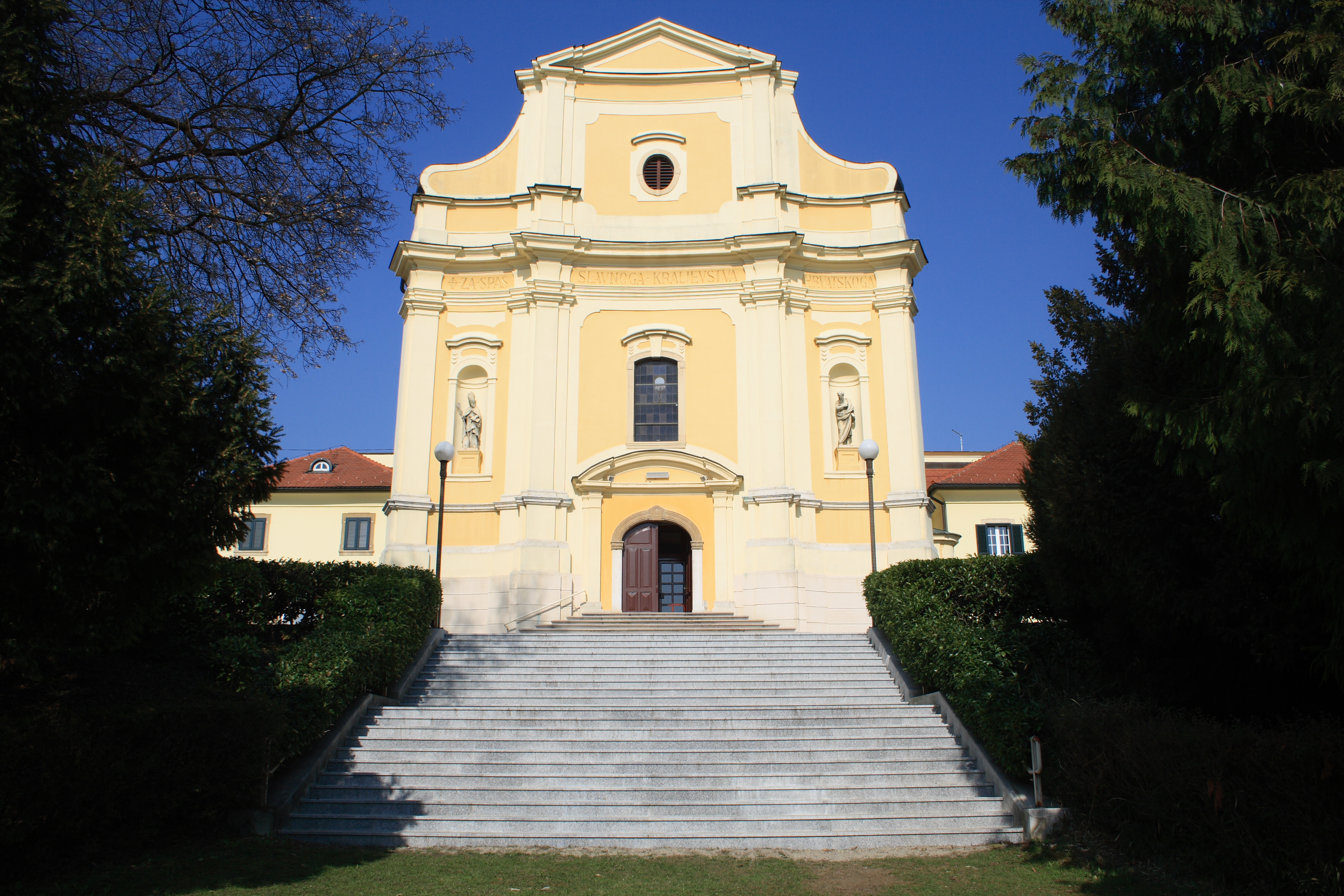 Zagreb, Gornji Grad – Medveščak - Felsőváros - Župna crkva i samostana svetog Franje Ksaverskog - Xavéri Szent Ferenc-plébániatemplom és kolostor