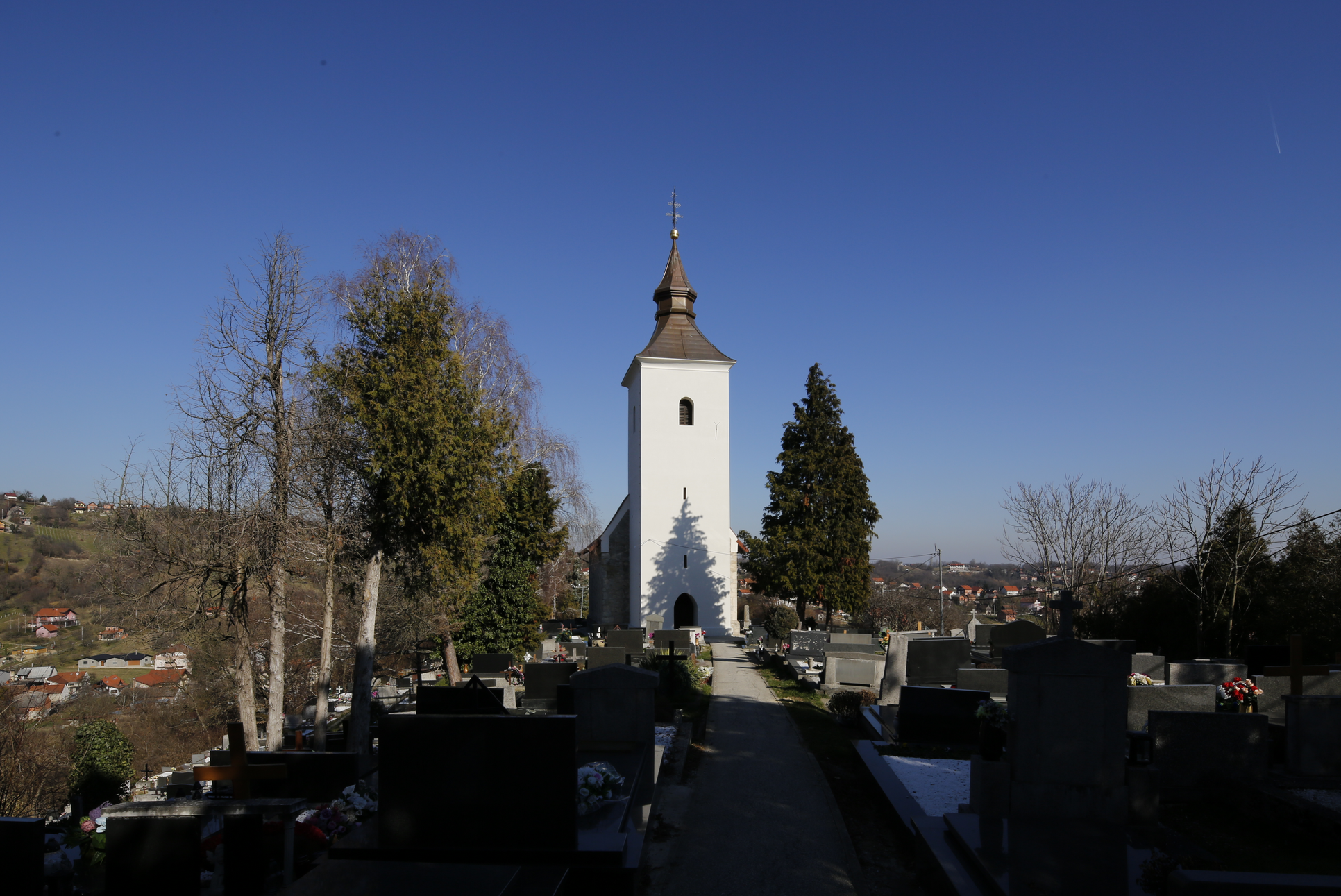 Vugrovec Donji - Crkva svetog Mihalja arkanđela - Szent Mihály arkangyal-templom a temetőben