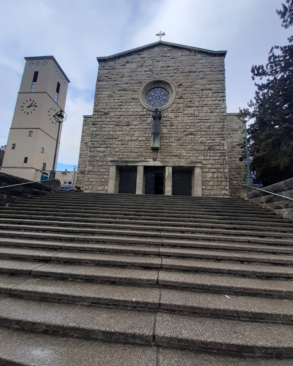 Zagreb, Črnomerec - Bazilika svetog Antuna Padovanskoga - Páduai Szent Antal-bazilika