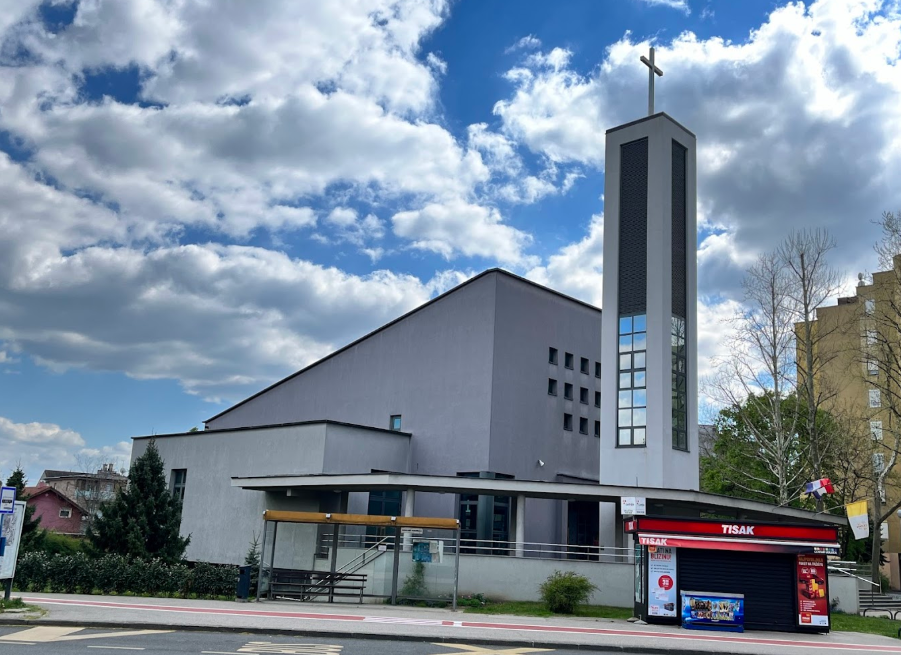 Zagreb, Novi Zagreb – istok - Župna crkva Uzašašća Gospodnjega - Úr mennybemenetele-plébániatemplom