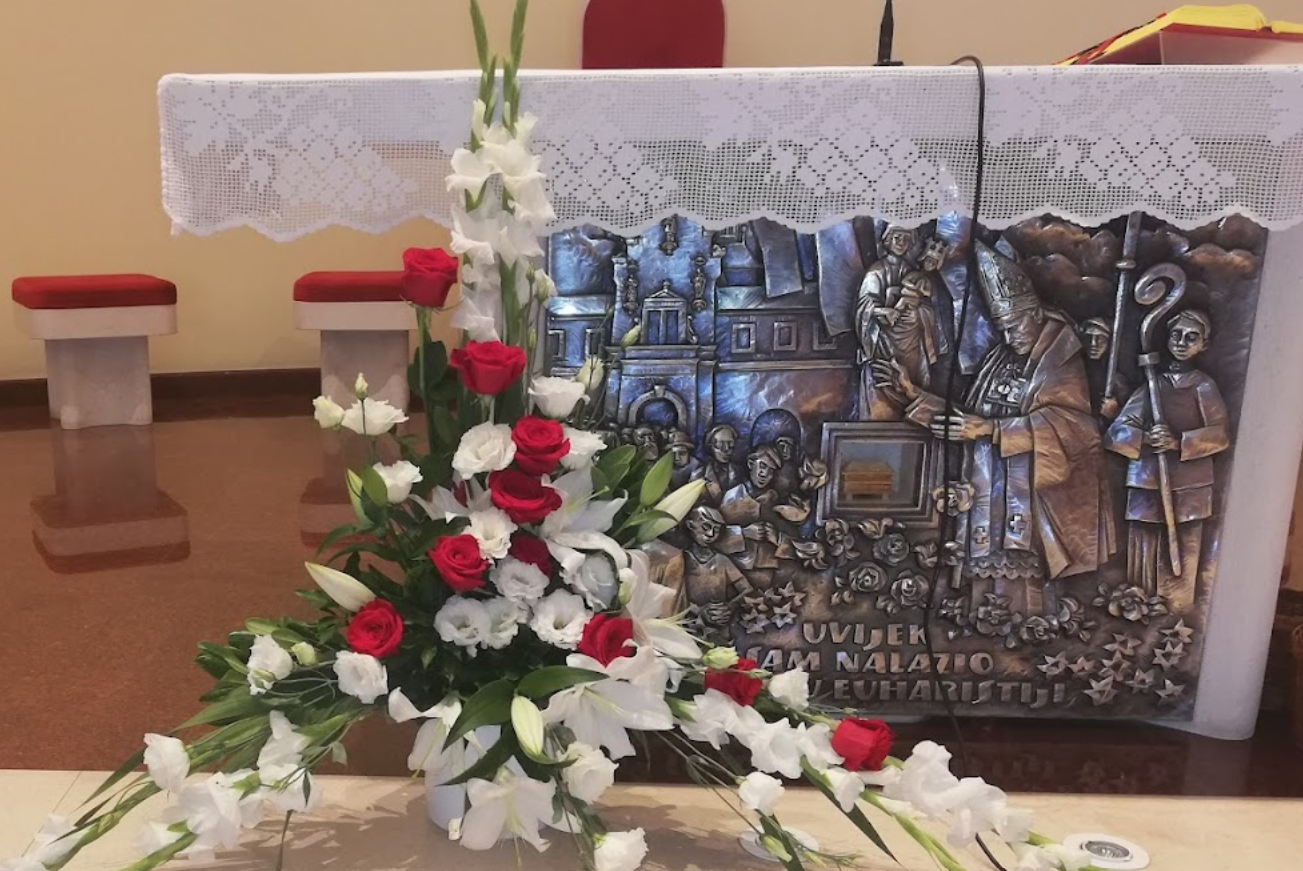 Zagreb, Novi Zagreb – istok - Župna crkva svetog Mateja - Szent Máté-plébániatemplom