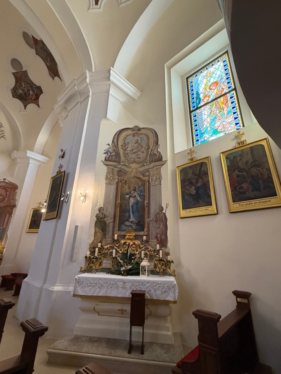 Zagreb, Novi Zagreb – istok - Župna crkva sv. Ivan Nepomuk - Nepomuki Szent János-plébániatemplom