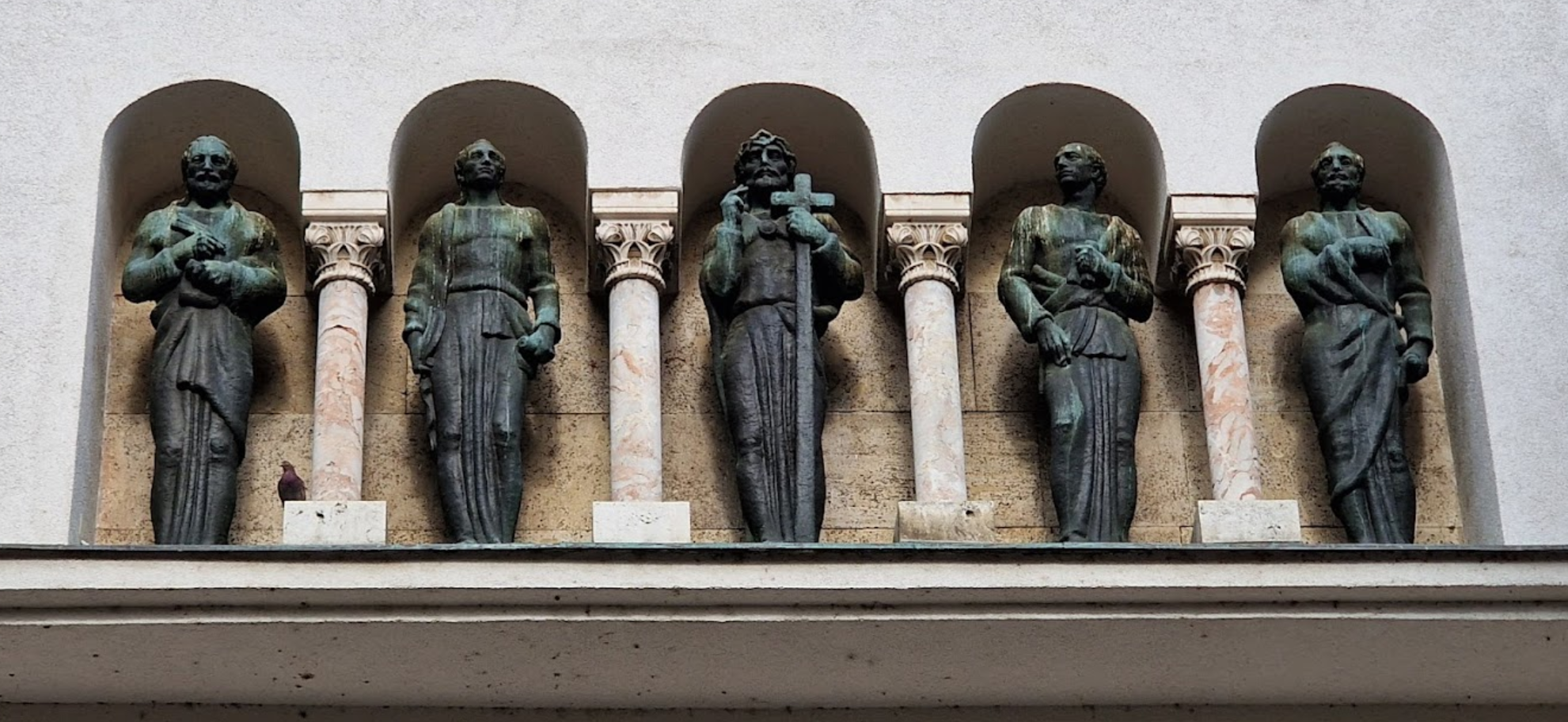 Zagreb, Trešnjevka – jug - Župna crkva Blažene Djevice Marije Pomoćnice - Boldogságos Szűz Mária a keresztények segítője-plébániatemplom