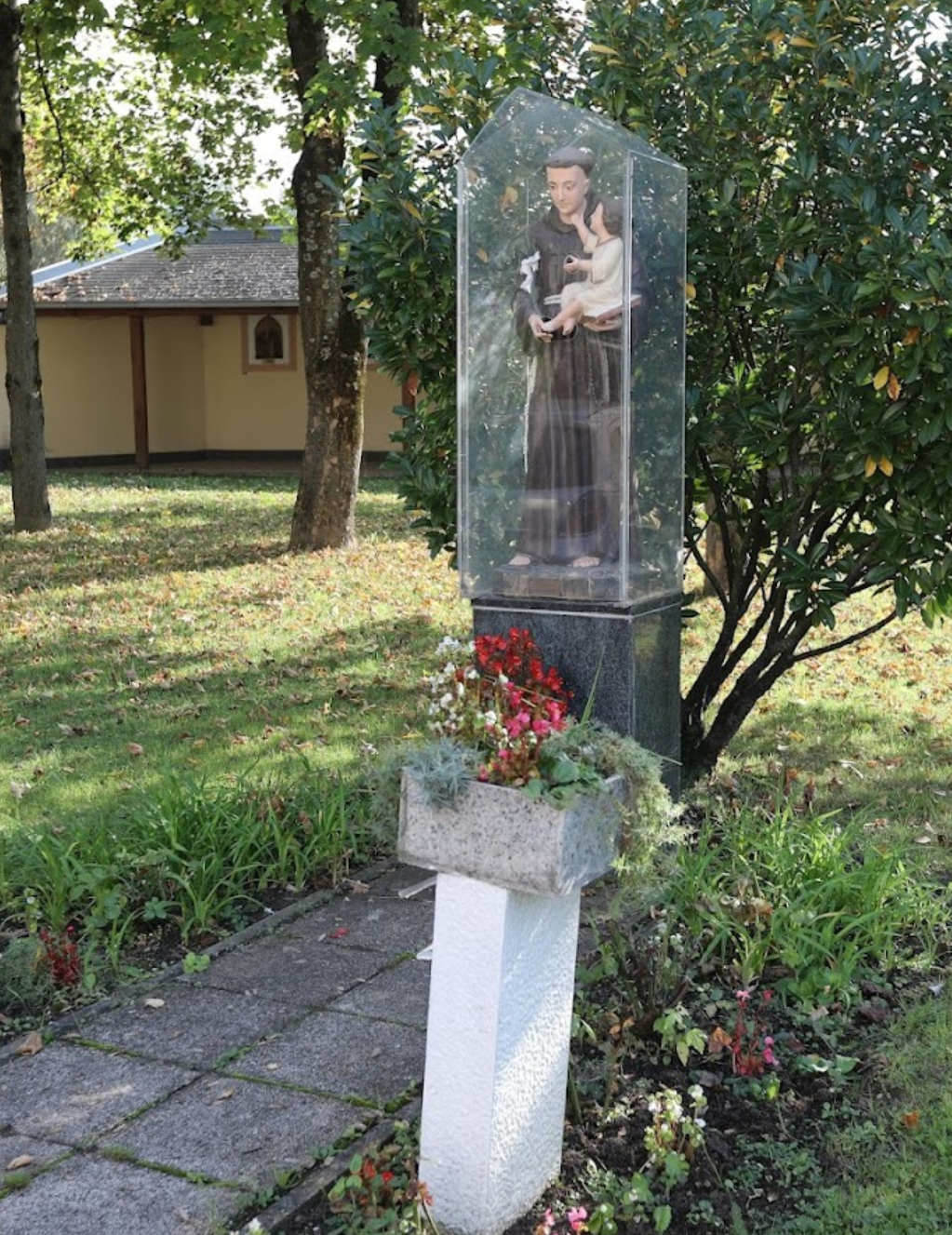 Zagreb, Trešnjevka – jug - Župna crkva Presvetog Trojstva u Prečkom - Szentháromság-plébániatemplom Prečkoban