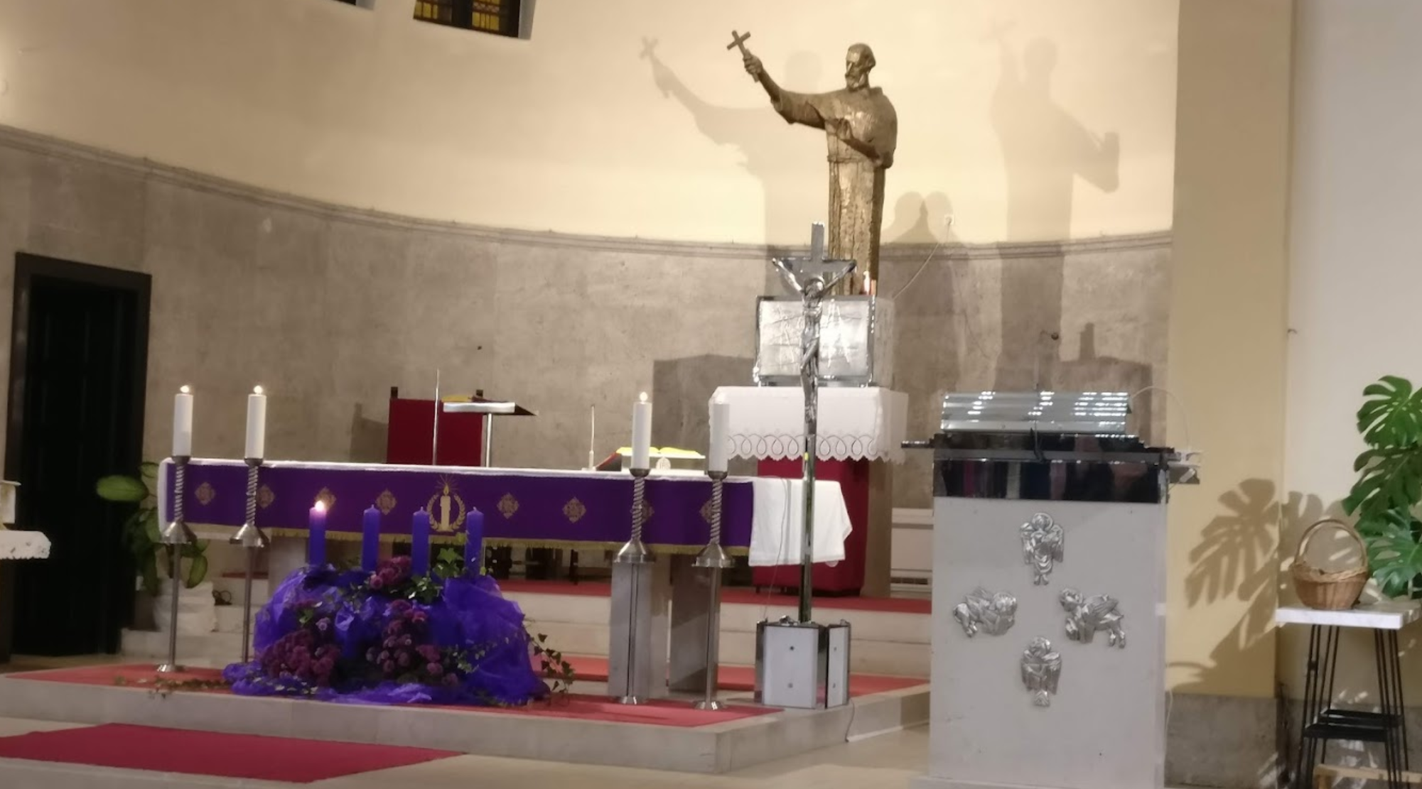Zagreb, Črnomerec - Župna crkva svetog Nikole Tavelića - Szent Nikola Tavelić-plébániatemplom