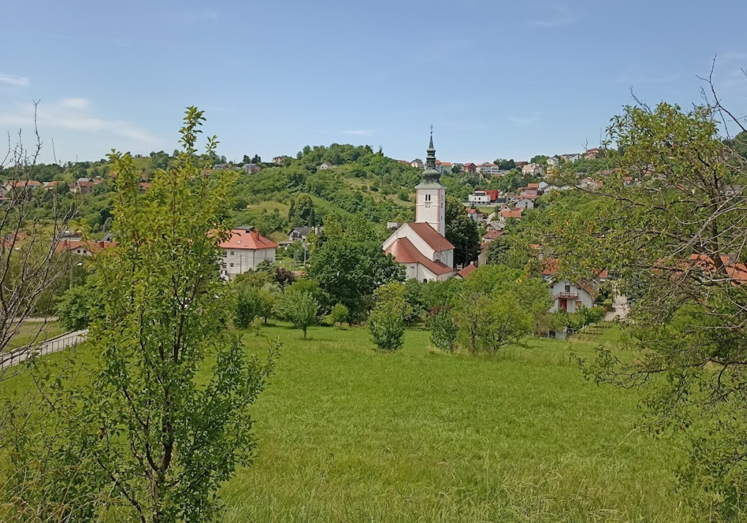 Zagreb, Podsused–Vrapče - Župna crkva svete Barbare - Szent Borbála-plébániatemplom