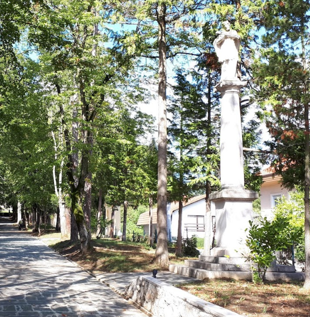 Zagreb, Gornji Grad – Medveščak - Felsőváros - Župna crkva i samostana svetog Franje Ksaverskog - Xavéri Szent Ferenc-plébániatemplom és kolostor