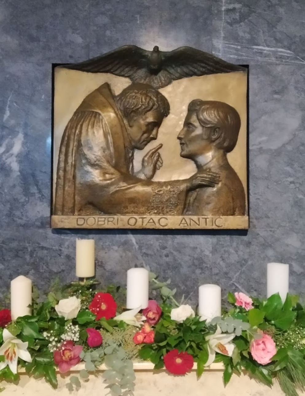 Zagreb - Župna crkva svete Majke Božje Lurdske - Lourdes-i Szűzanya-plébániatemplom