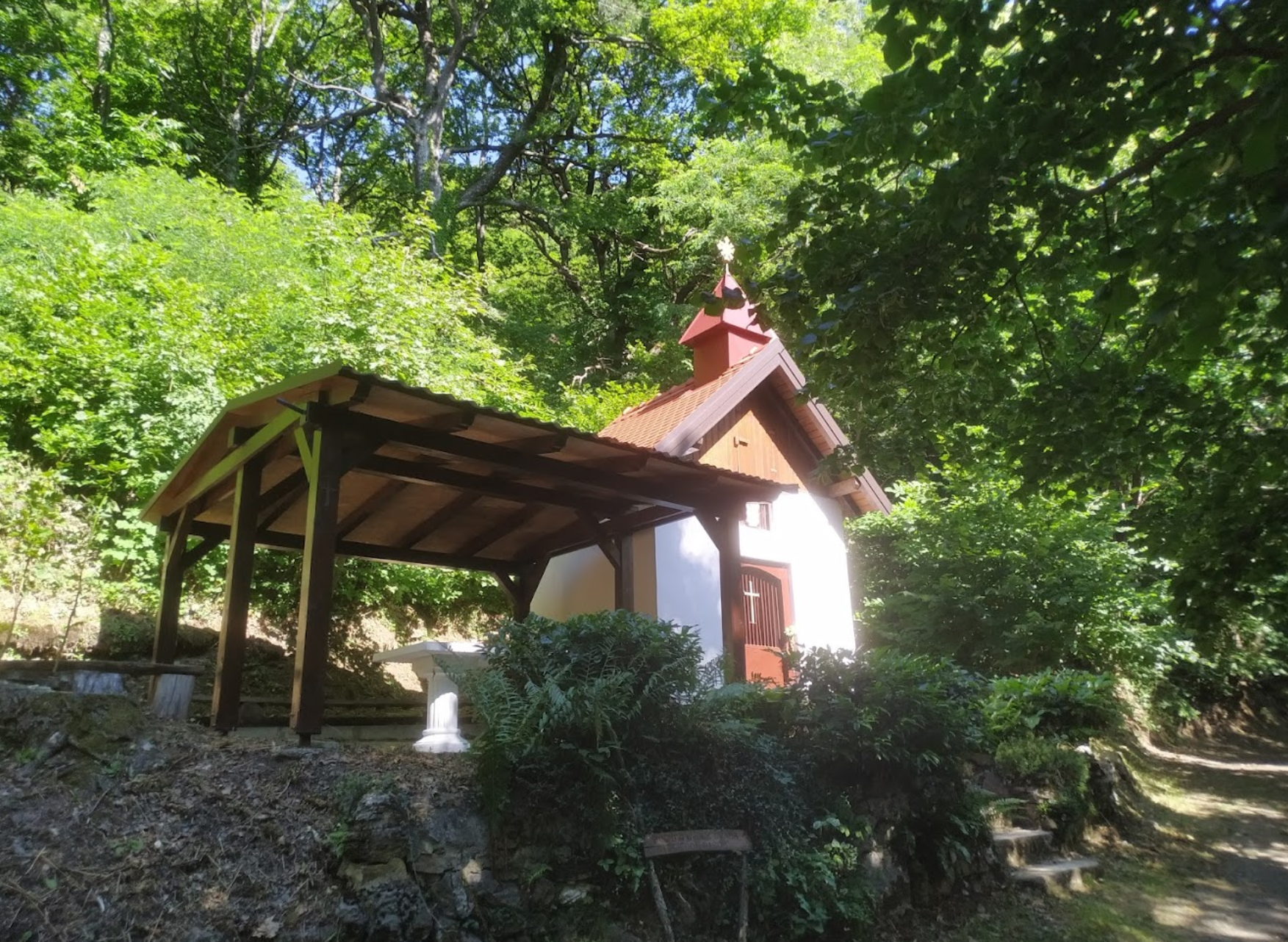 Zagreb, Podsljeme - Kapela Majke Božje Snježne na Medvednici/Kapelica Marije Snježne - Havas Boldogasszony-kápolna Medvednicán