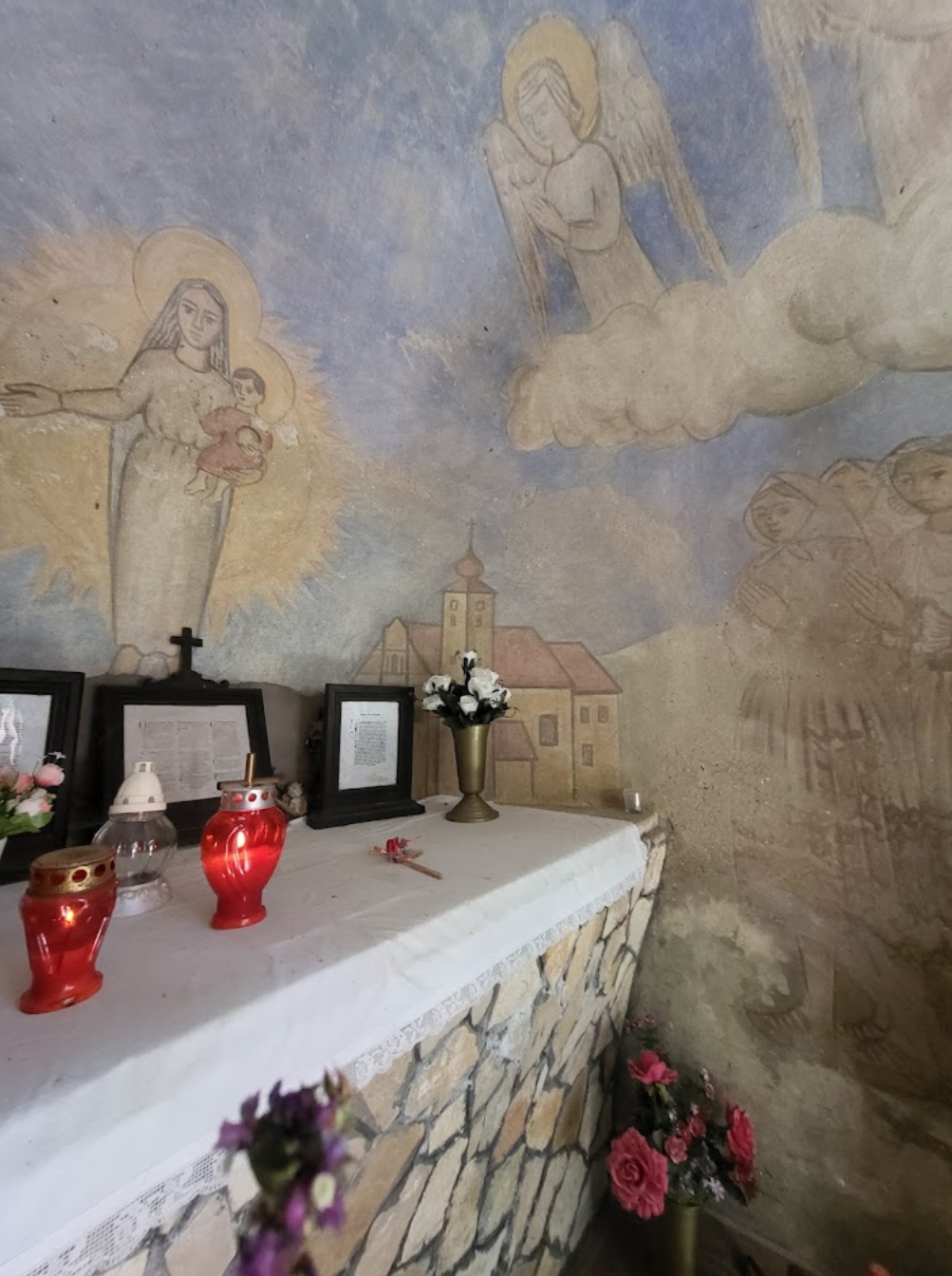 Zagreb, Podsljeme - Kapela Majke Božje Snježne na Medvednici/Kapelica Marije Snježne - Havas Boldogasszony-kápolna Medvednicán