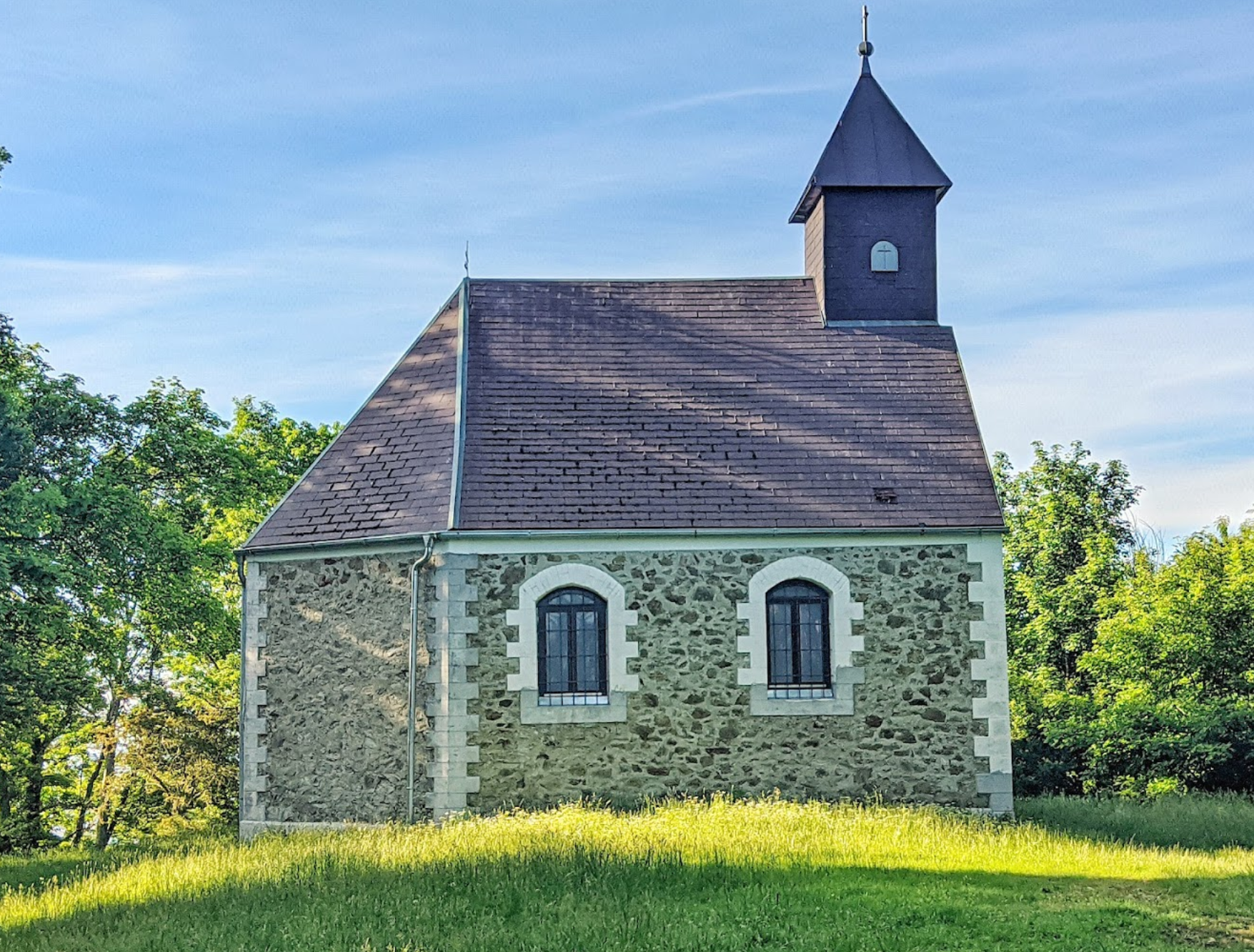 Zagreb, Podsljeme - Kapelica sv. Jakov na vrhu Veliki Plazur (869 mnv) - Szent Jakab-kápolna (869 m)