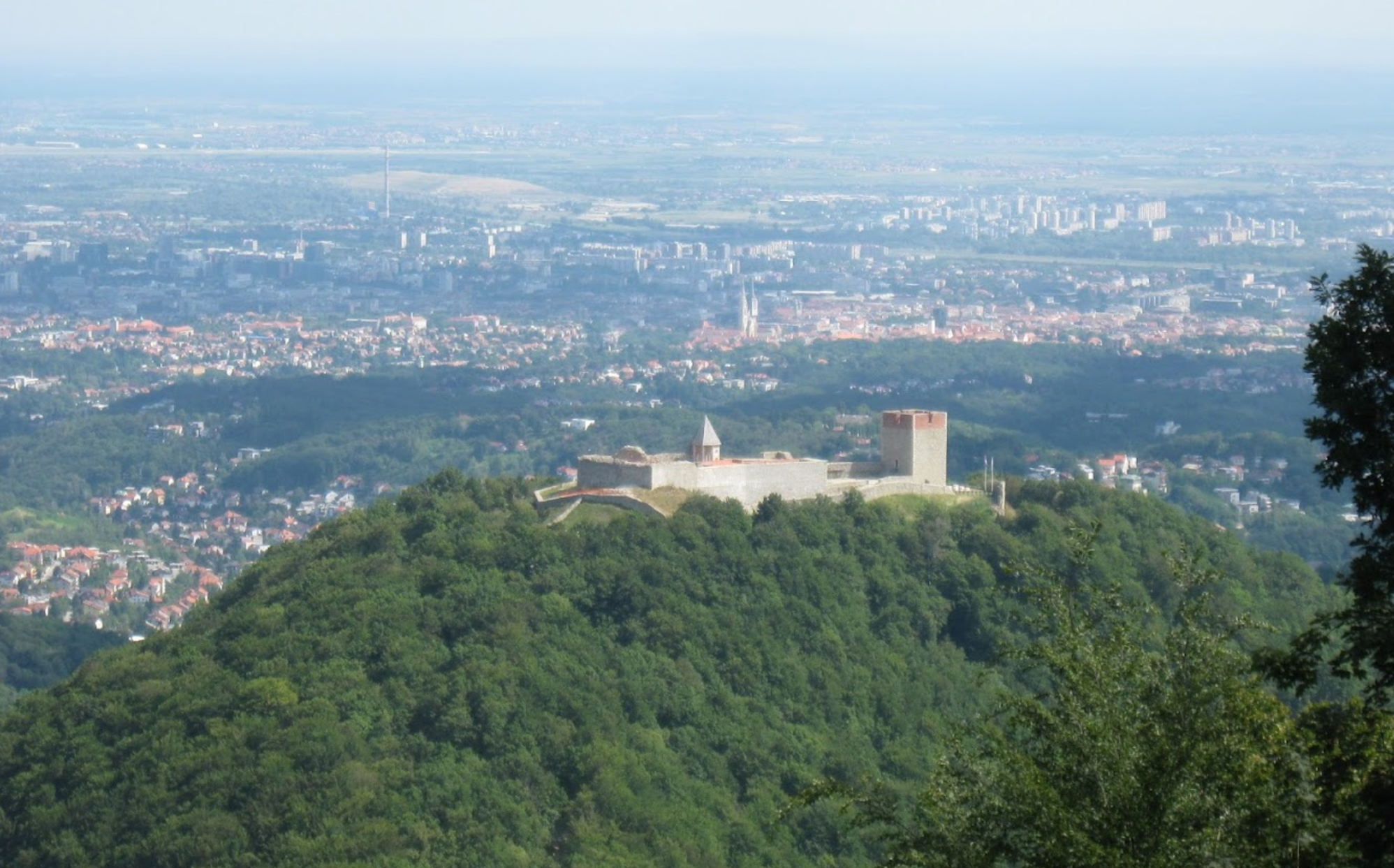 Zagreb, Črnomerec - Utvrda Medvedgrad i Kapela sv. Filipa i Jakova - Medvevár és Szent Fülöp és Jakob-kápolna