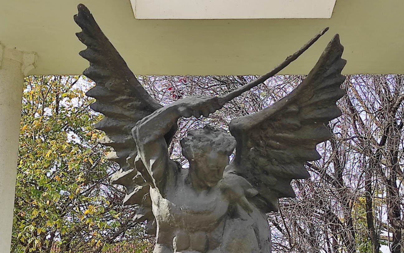 Zagreb, Novi Zagreb – istok - Kip svetog Mihovila Arkanđela - Szent Mihály arkangyal-szobor