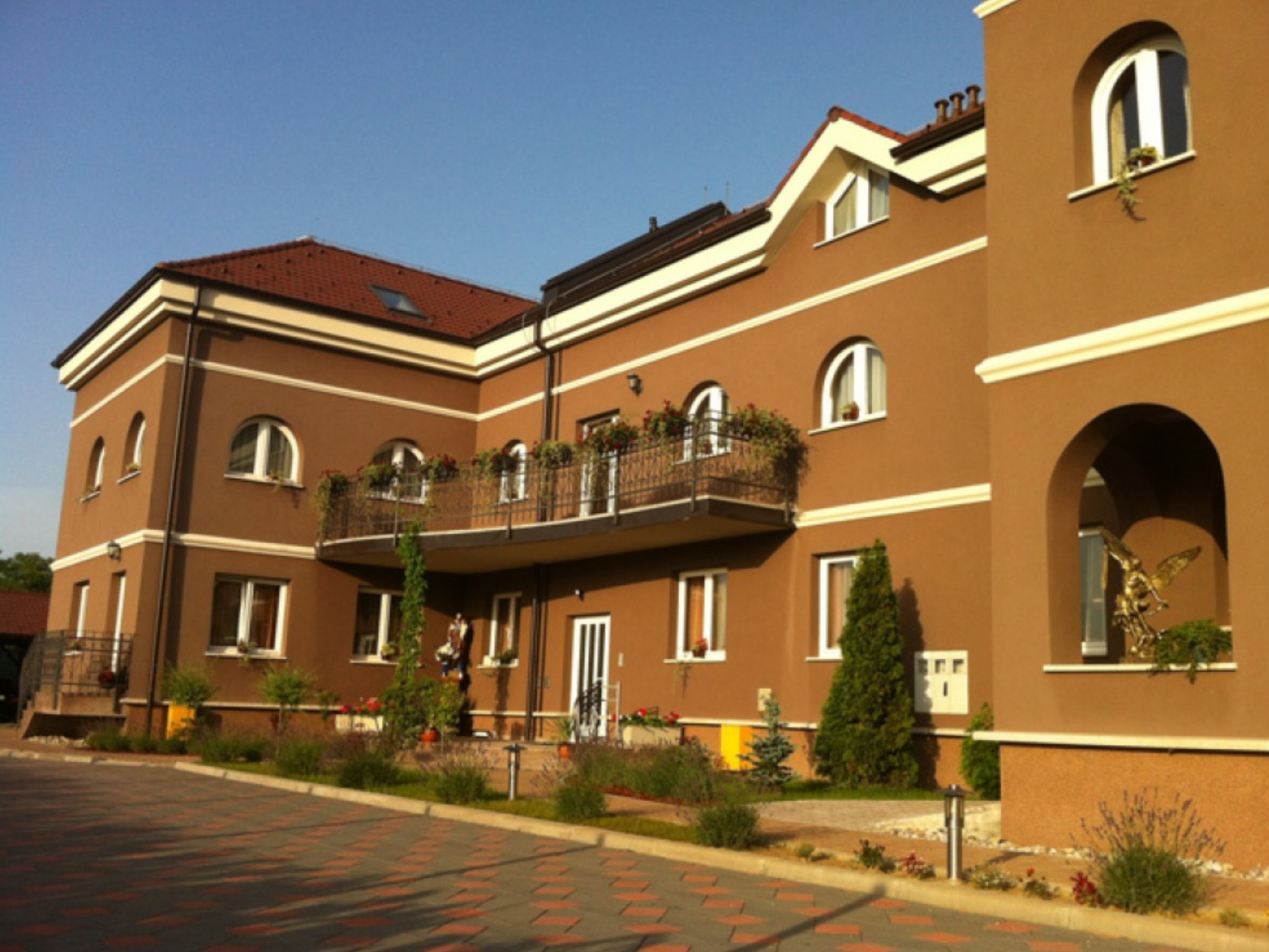 Zagreb, Novi Zagreb – istok - Samostan Monfortonaca - Monfort kolostor