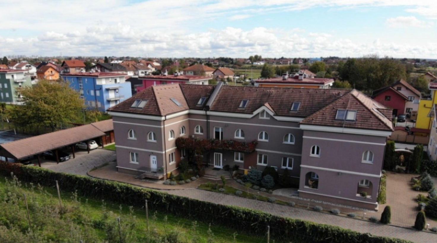 Zagreb, Novi Zagreb – istok - Samostan Monfortonaca - Monfort kolostor