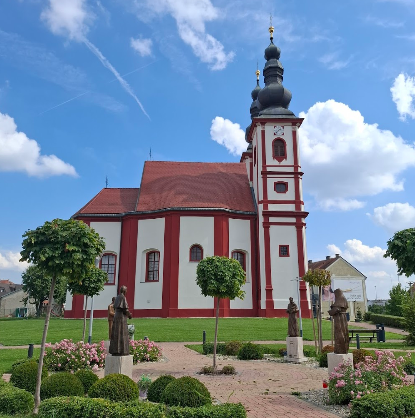 Zagreb, Sesvete - Župna crkva Svih Svetih - Mindenszentek-plébániatemplom