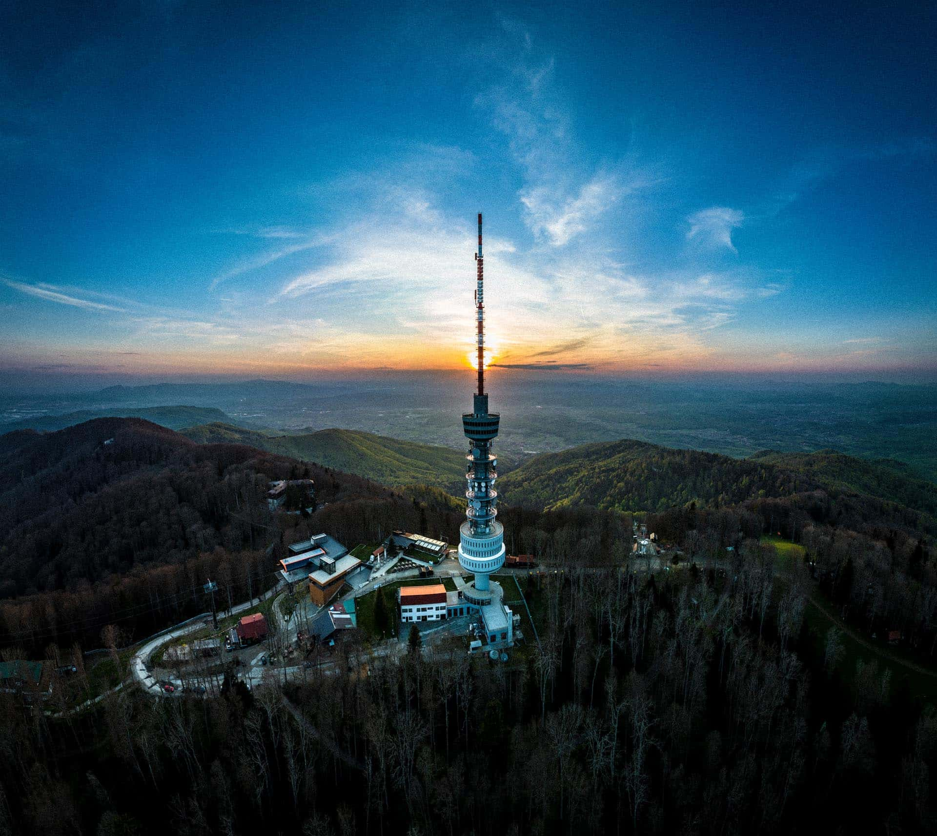 Zagreb, Podsljeme - OiV Toranj na Sljemenu (1032 mnv) - Sljemen műsorszóró torony (1032 m)