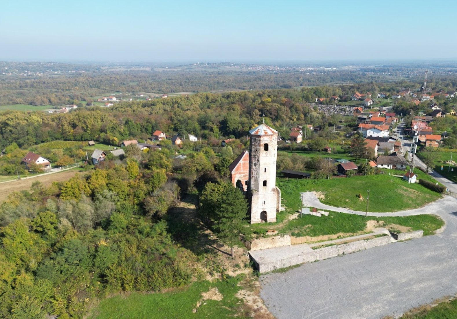 Prozorje - Stara crkva sv. Martina na Martin bregu - Szent Márton romtemplom a Márton-dombon (205 m)