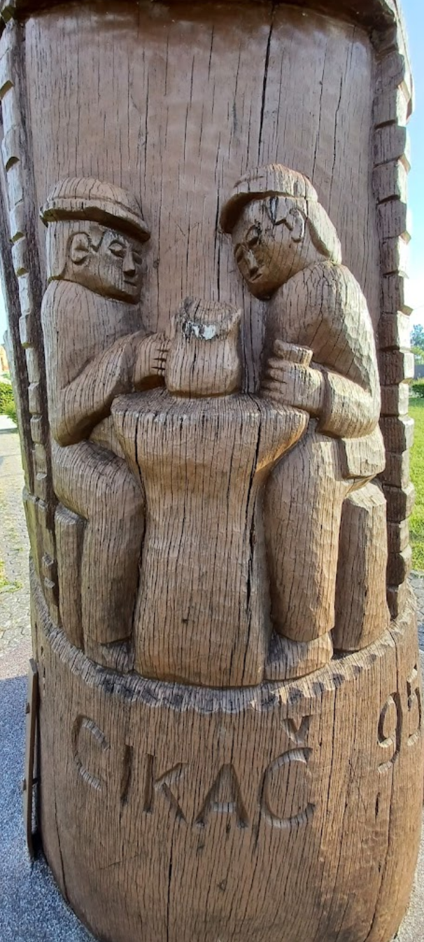 Prozorje - Statua sv. Martina - Szent Márton fából faragott szobra a romtemplom előtt
