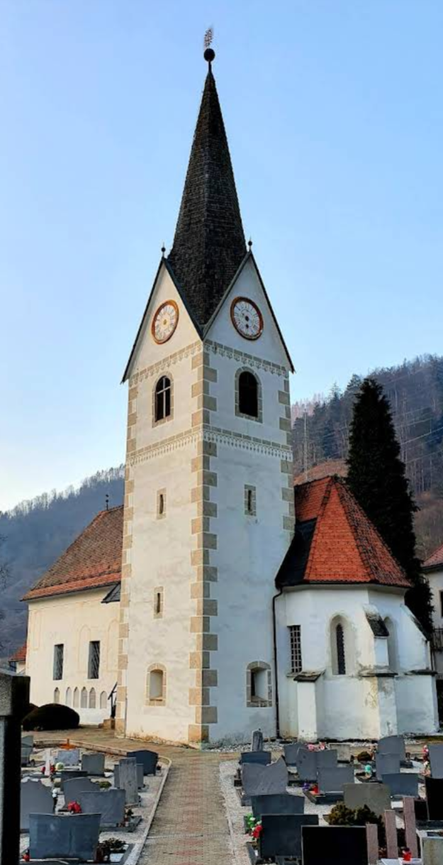 Brezno - Župnijska Cerkev sv. Marije Vnebovzete - Nagyboldogasszony-plébániatemplom
