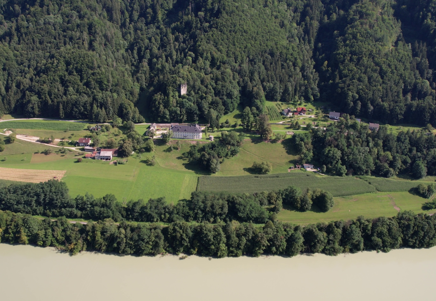 Bukovje - Grad Pukštajn - Puchenstein vára