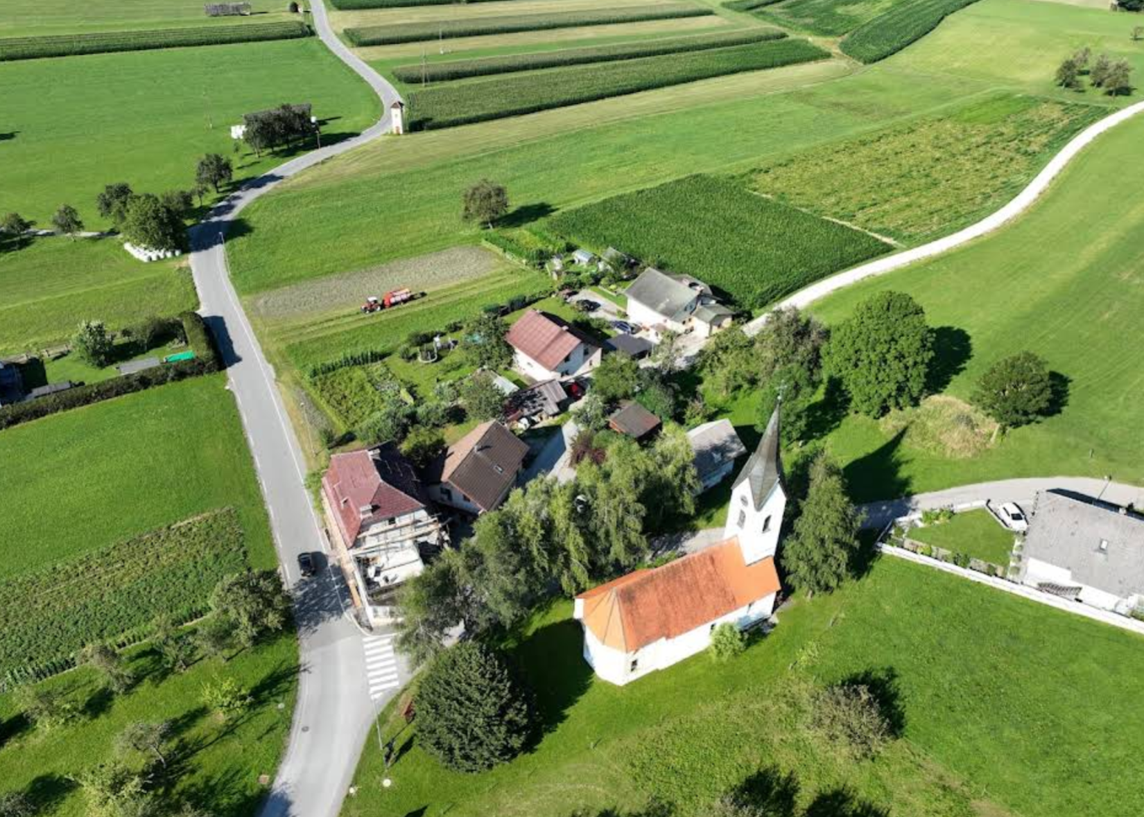 Dovže - Cerkev Sv. Urha - Szent Ulrik-templom