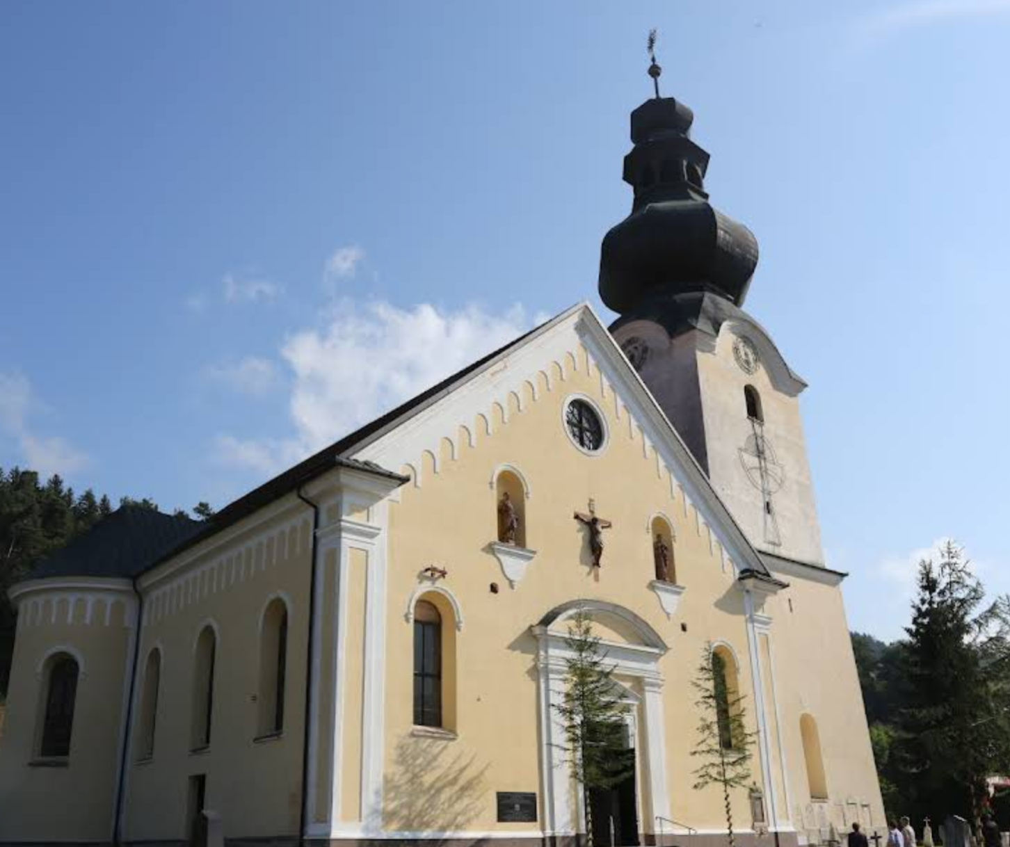 Prevalje - Župnijska cerkev sv. Marije Vnebovzete - Nagyboldogasszony-plébániatemplom