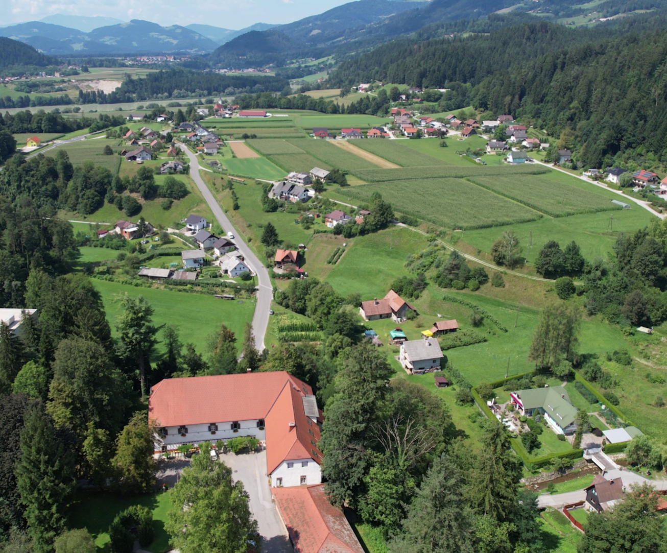 Radlje ob Dravi - Dvorec Radlje ob Dravi, Schloss Mahrenberg - Radlje kastélya