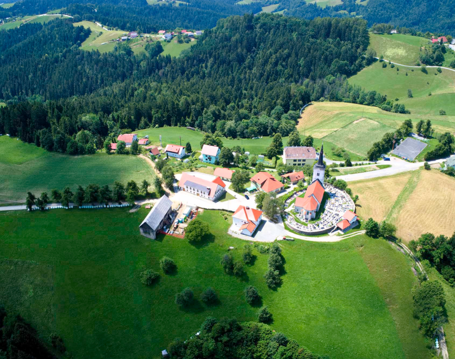 Remšnik - Župnijska cerkev sv. Jurija - Szent György-plébániatemplom