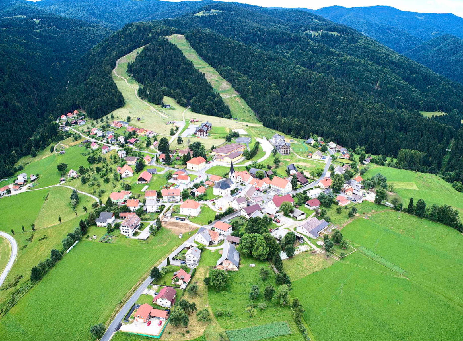 Ribnica na Pohorju - Župnijska cerkev sv. Jerneja - Szent Jeromos-plébániatemplom