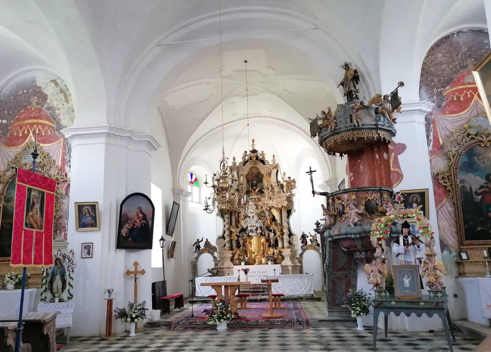 Šent Janž pri Radljah - Cerkev Sv. Janeza Nepomuka - Nepomuki Szent János-templom