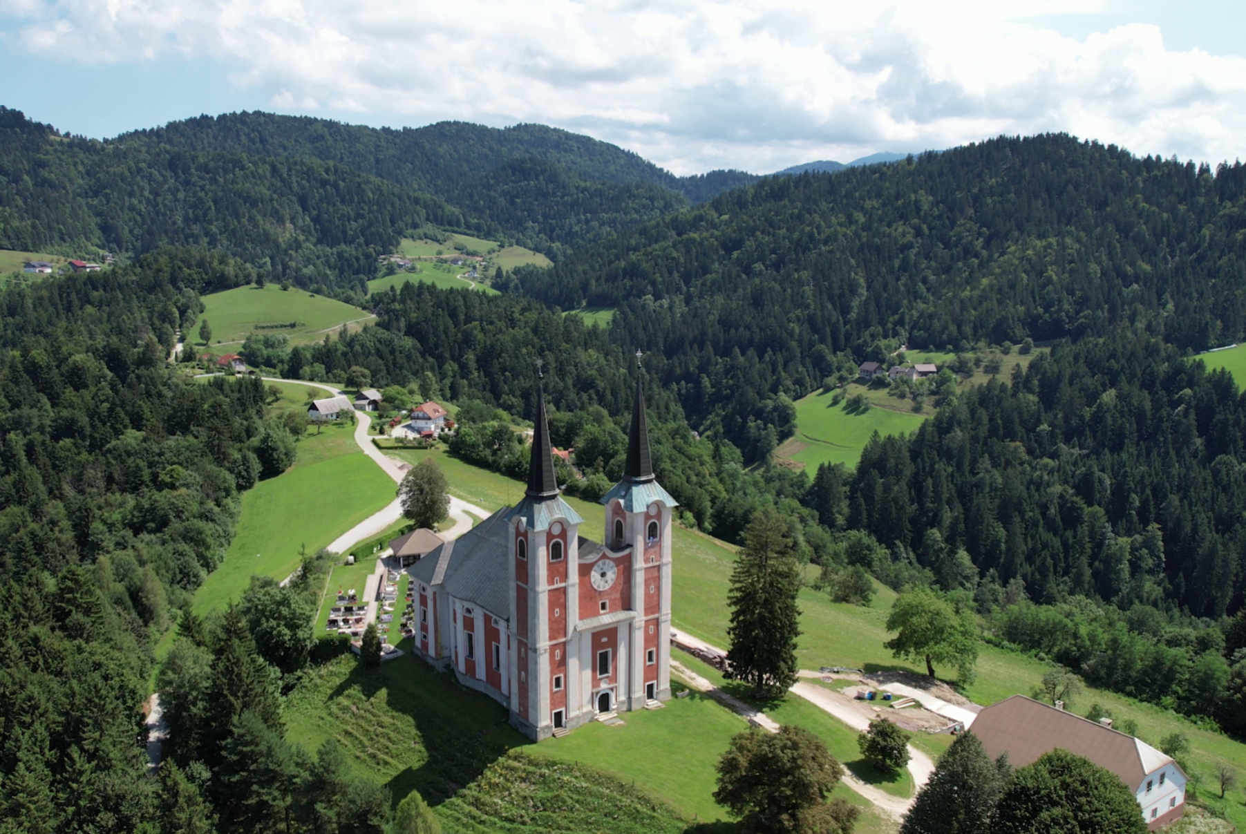 Otiški Vrh - Župnijska cerkev sv. Petra - Szent Péter-plébániatemplom
