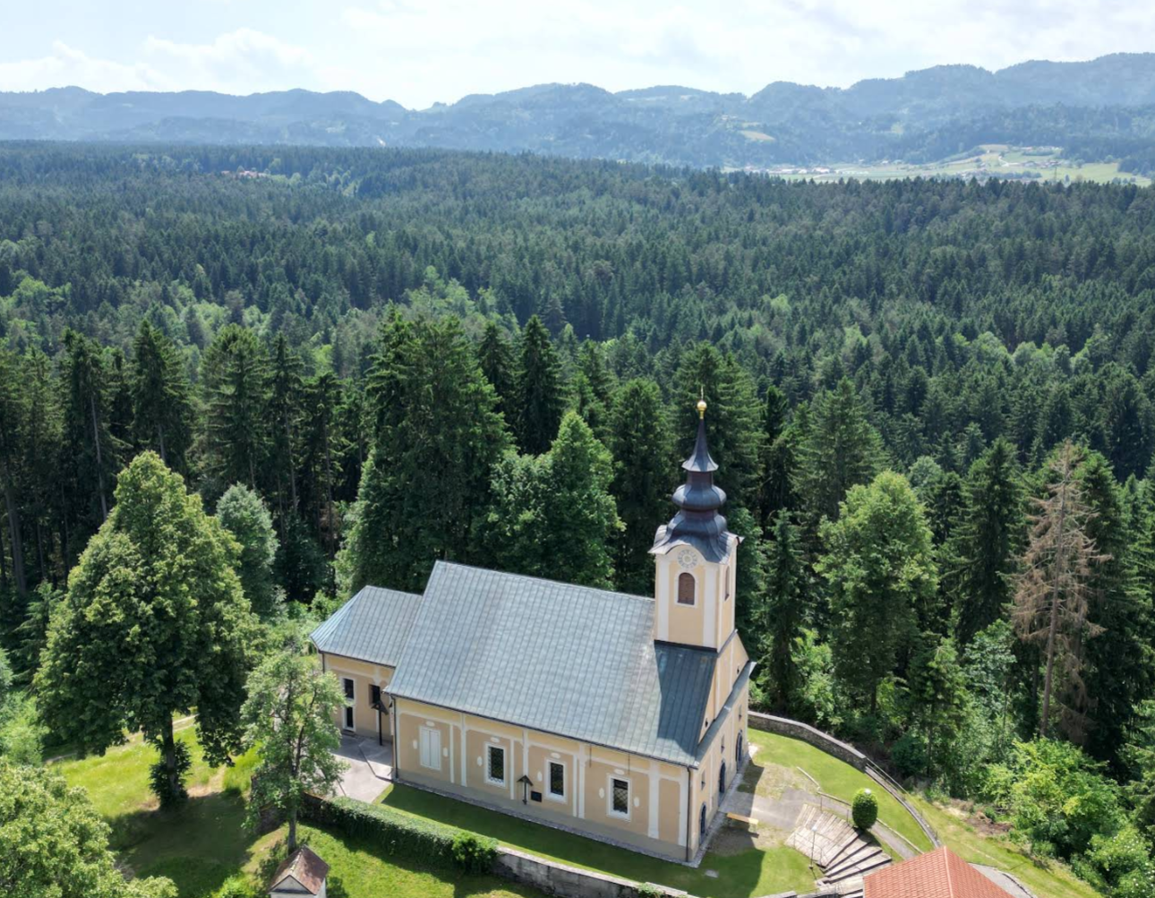 Šmartno pri Slovenj Gradcu - Cerkev sv. Marije matere božje - Szűz Mária Isten Anyja-templom