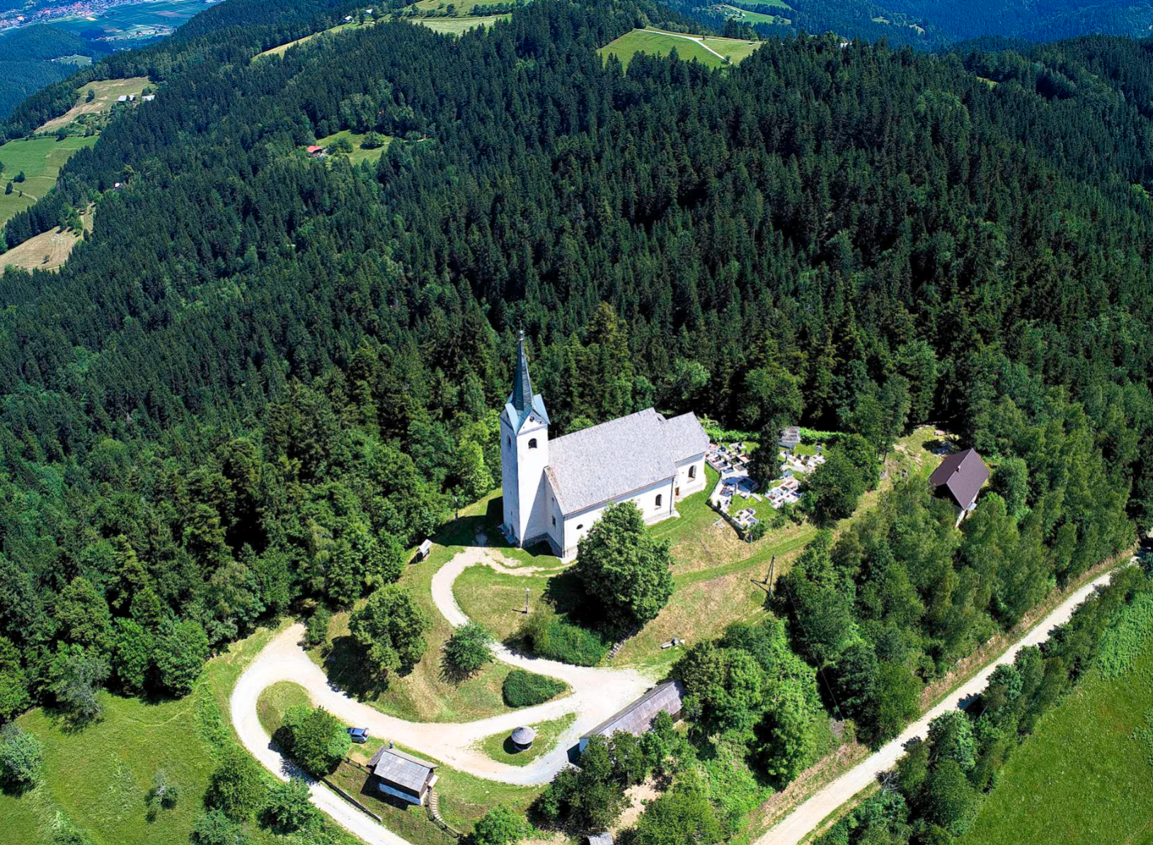 Sveti Anton na Pohorju - Župnijska cerkev sv. Antona Padovanskega - Páduai Szent Antal-plébániatemplom