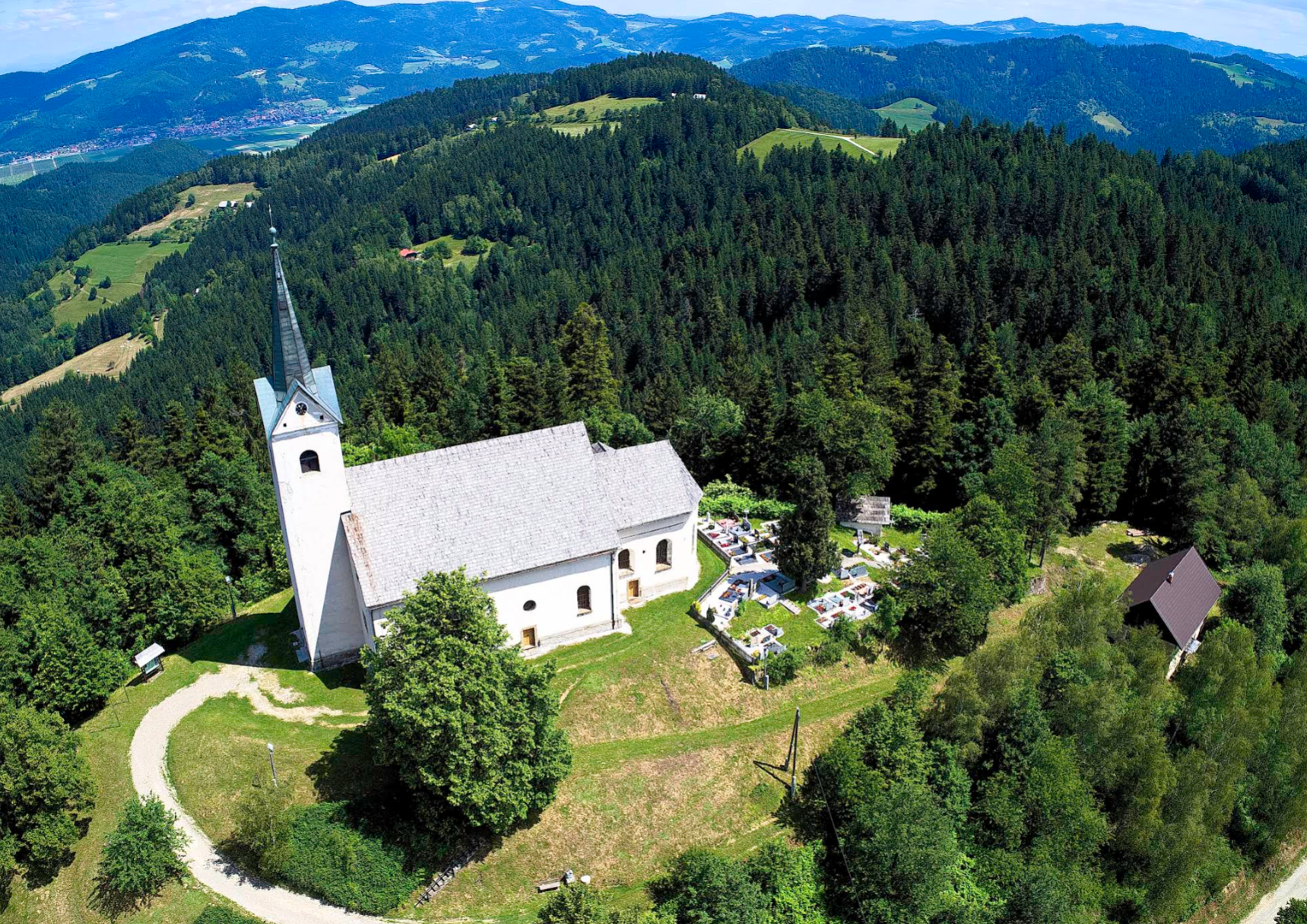 Sveti Anton na Pohorju - Župnijska cerkev sv. Antona Padovanskega - Páduai Szent Antal-plébániatemplom