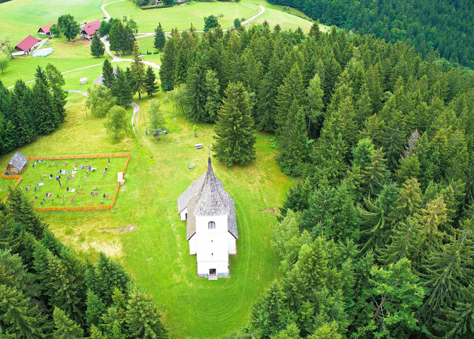 Sveti Jernej nad Muto - Župnijska cerkev sv. Jerneja - Szent Bertalan-templom