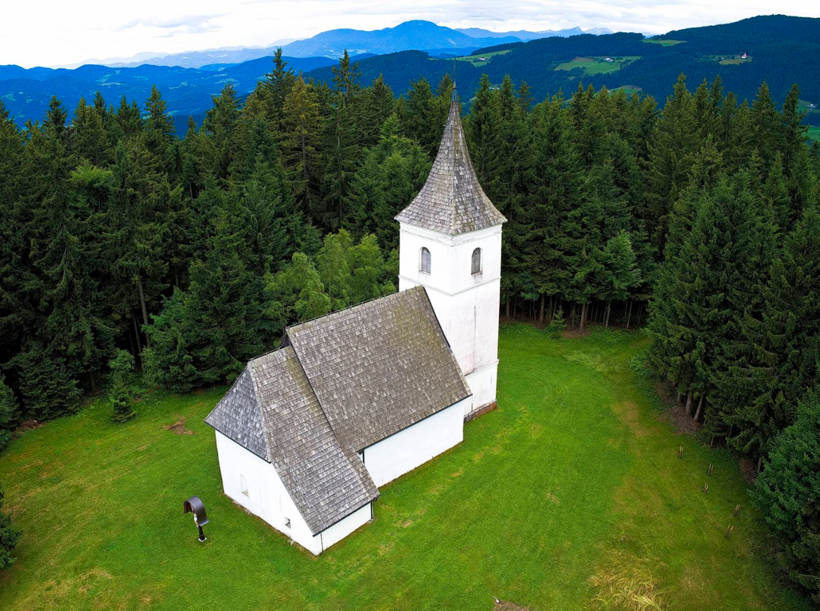 Sveti Jernej nad Muto - Župnijska cerkev sv. Jerneja - Szent Bertalan-templom