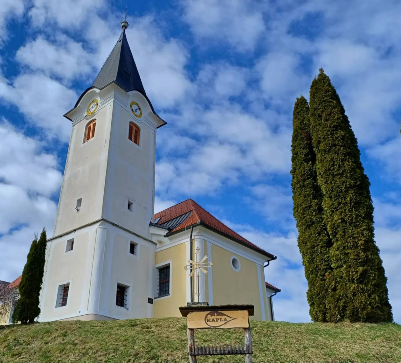 Zgornja Kapla - Cerkev svete Katarine Aleksandrijske na Kapli na Kozjaku - Alexandriai Szent Katalin-templom