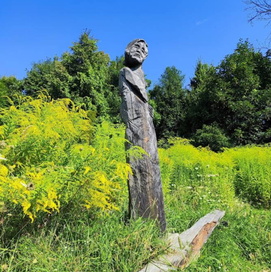 Limbuški grad: ostanki gradu in kip okamenele graščakinje - Limburg vára: a vár romjai és a megkövesedett várnagynő szobra