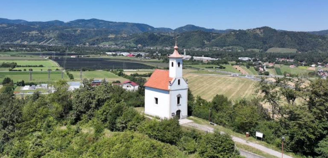 Cerkev Žalostne Matere božje - Fájdalmas Szűzanya-templom és szlovén kálvária, Pekrska gorca (351 m)