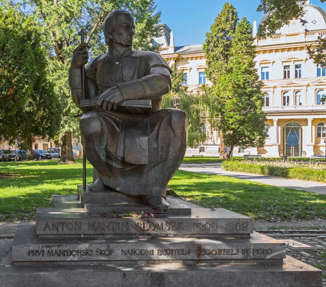Spomenik Antonu Martinu Slomšku - Anton Martin Slomšek-emlékmű
