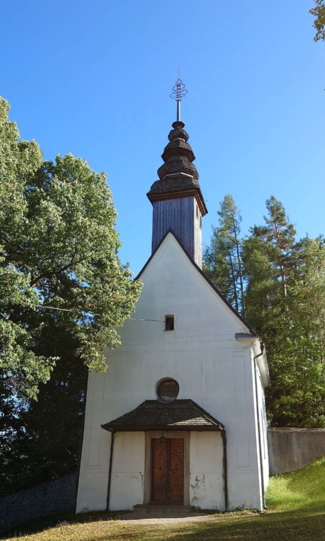 Cerkev sv. Avguština - Szent Ágoston-templom (904 m)