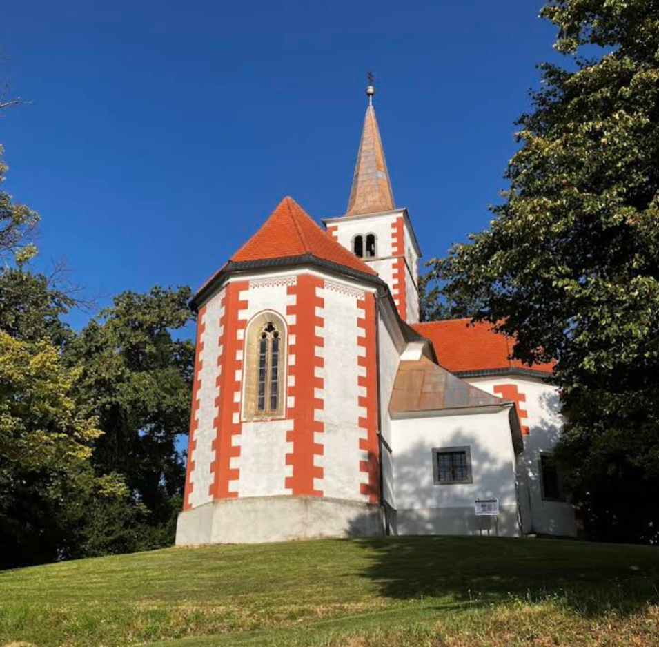 Zavrč - Cerkev sv. Marija Vnebovzeta - Nagyboldogasszony-templom