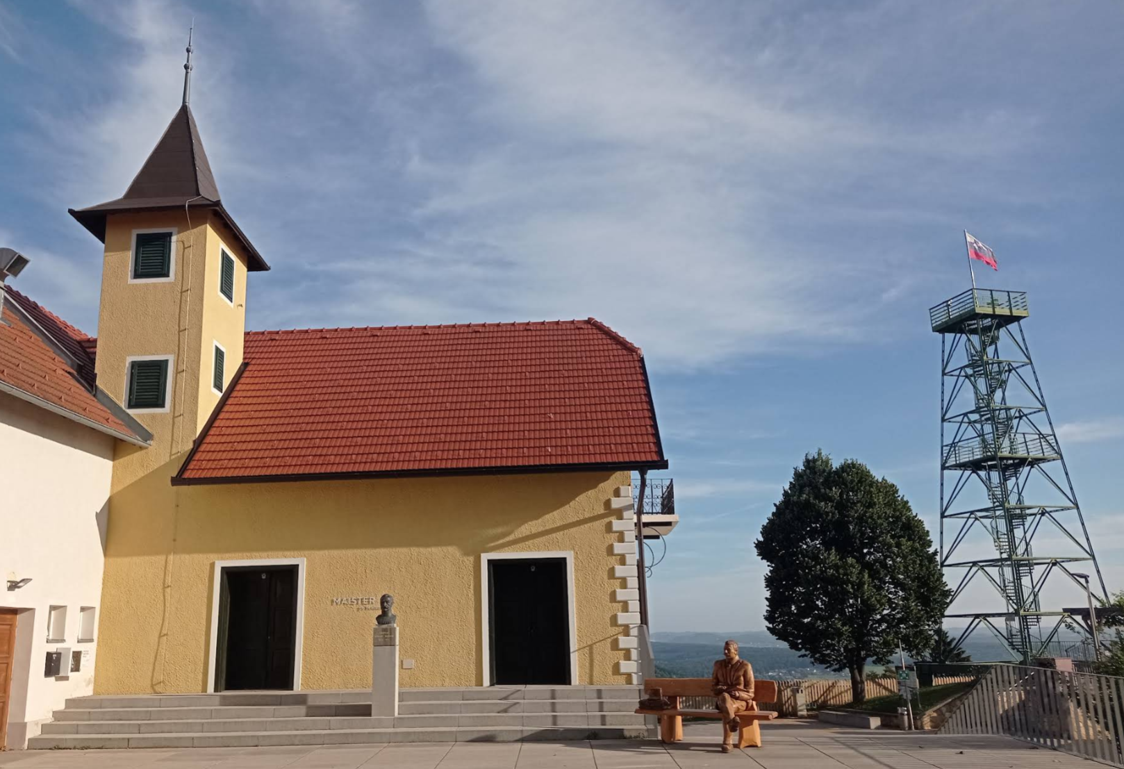 Spomenik, Rudolf Maister - Rudolf Maister padon ülve, bronz szobor